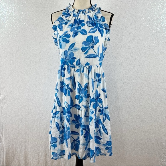 Clover and Sloan blue and white floral dress size medium - Picture 5 of 16
